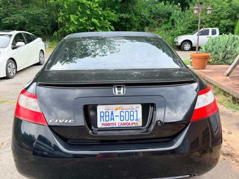 Used 2010 Honda Civic LX image 5