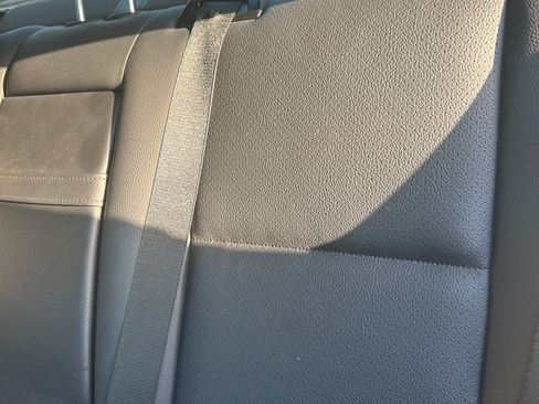 Used 2012 Mercedes-Benz C 250 Sedan image 9