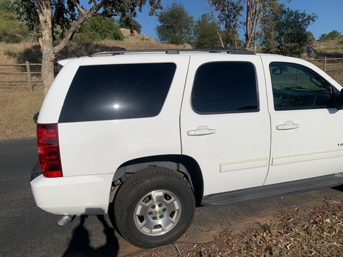 Used 2013 Chevrolet Tahoe LS w/ Convenience Package AWD/4WD image 5
