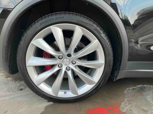 Used 2016 Tesla Model X Performance image 17