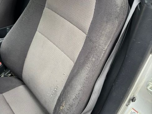 Used 2000 Toyota MR2 RWD image 10