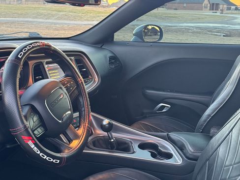 Used 2020 Dodge Challenger R/T Scat Pack w/ T/A Package image 9