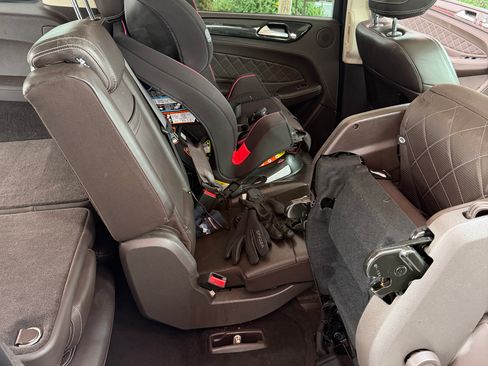 Used 2017 Mercedes-Benz GLS 450 4MATIC image 6