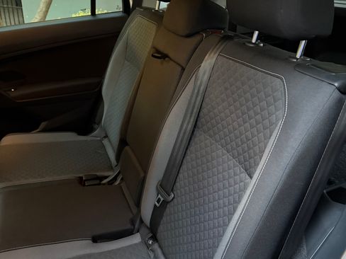 Used 2021 Volkswagen Tiguan S image 20