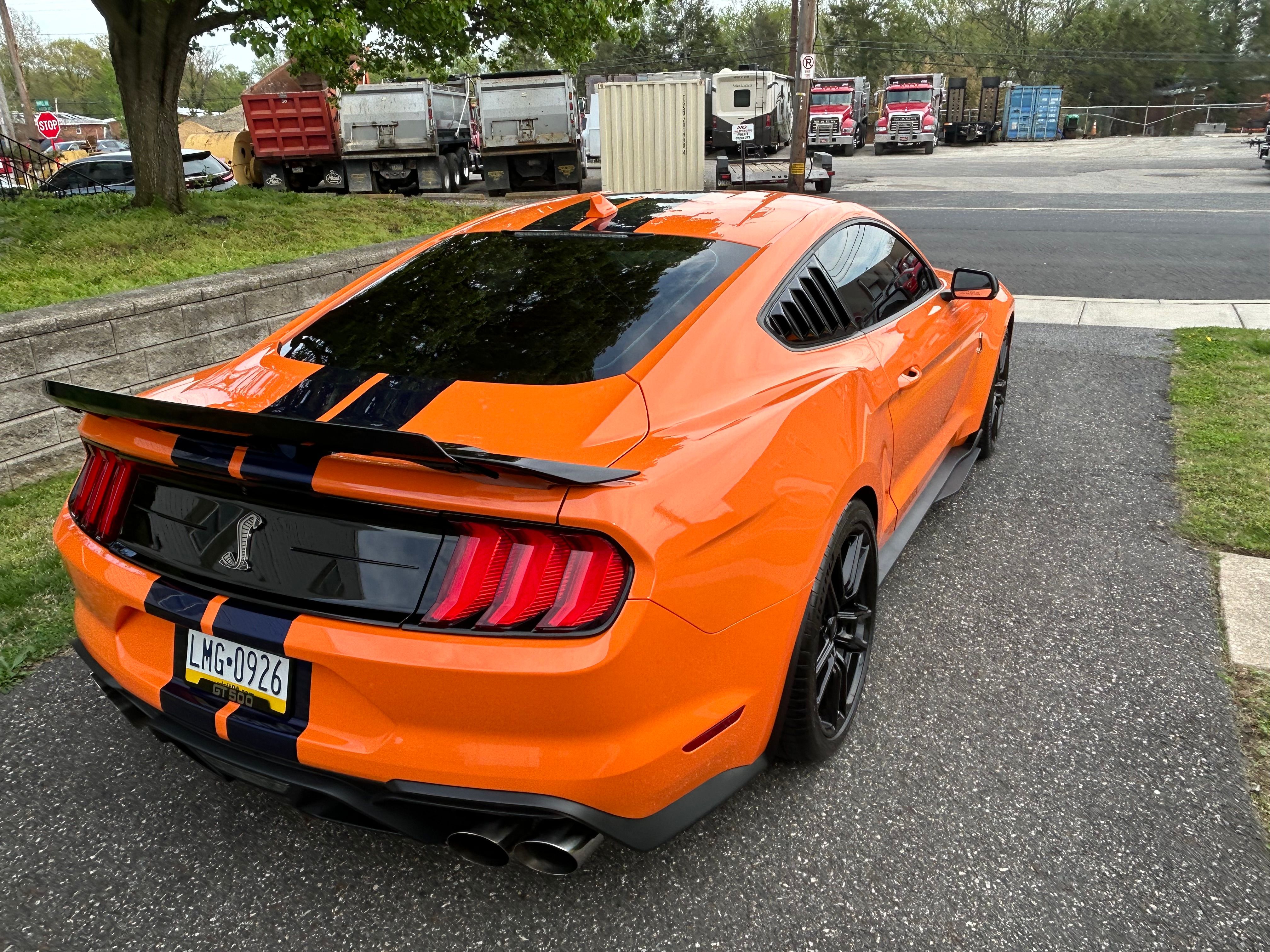 Used 2021 Ford Mustang Shelby GT500 w/ Technology Package RWD image 9