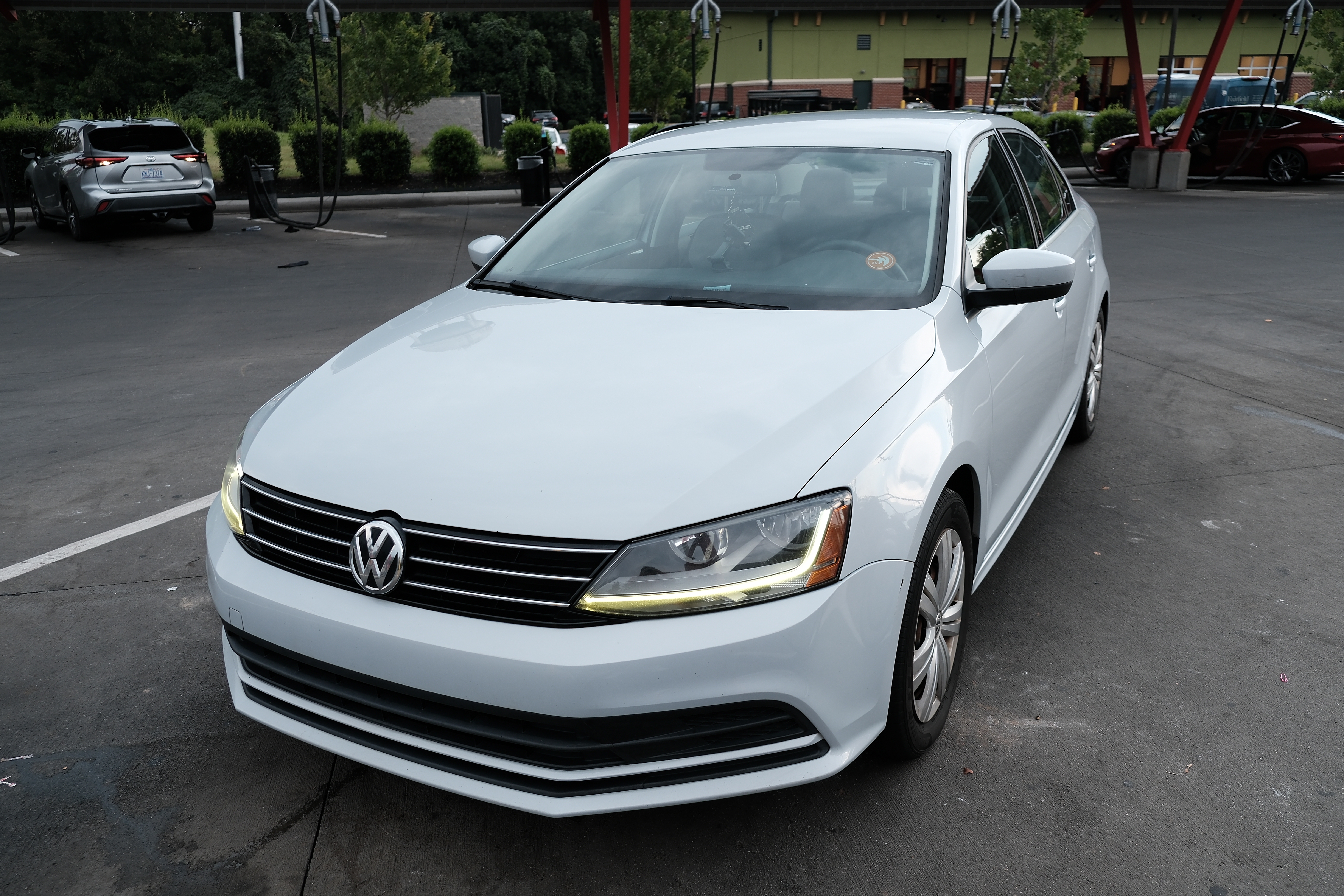 Used 2017 Volkswagen Jetta S FWD image 1