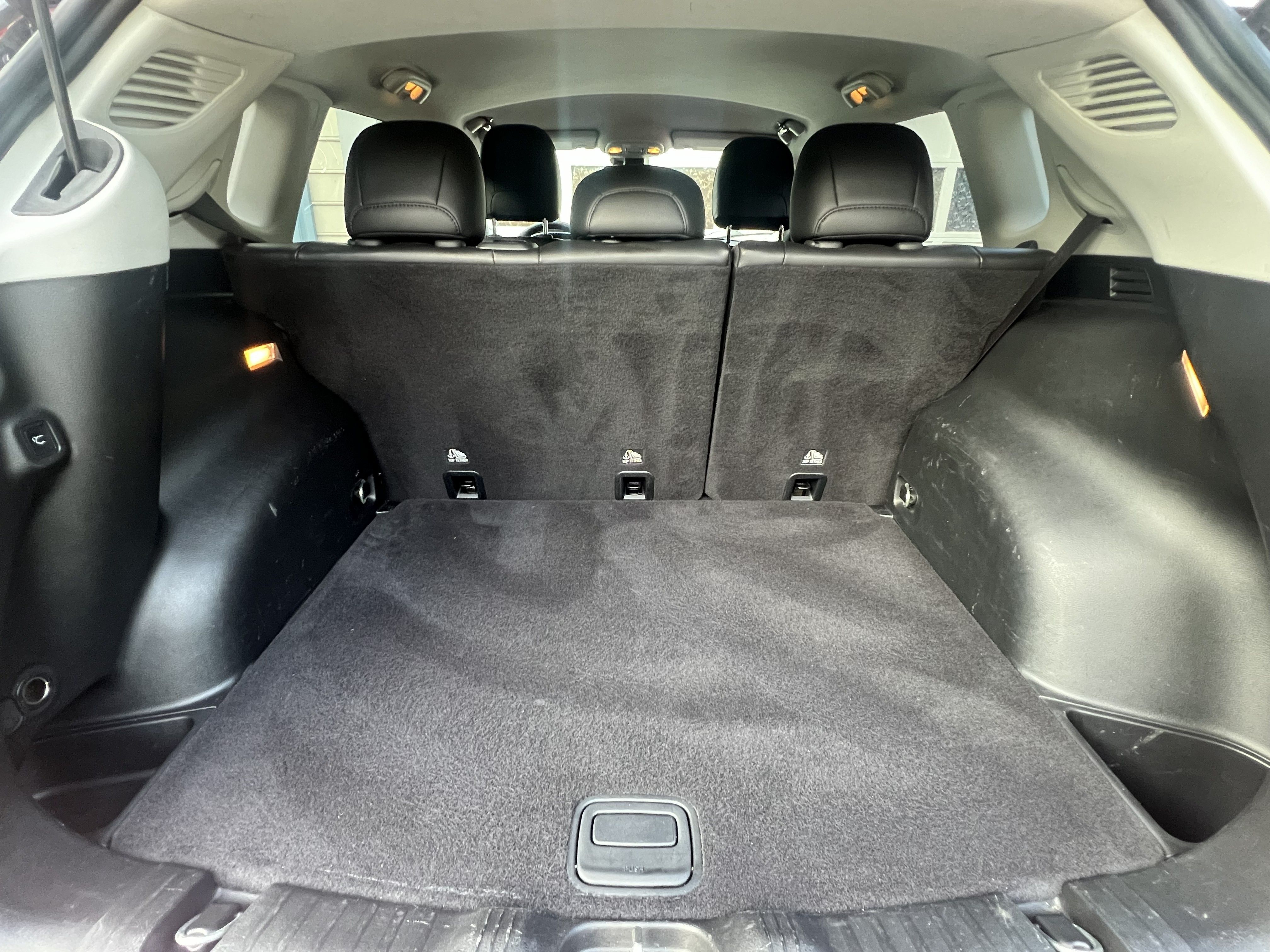 Used 2018 Jeep Compass Limited w/ Navigation Group FWD image 13