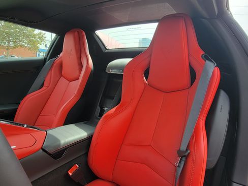 Used 2024 Chevrolet Corvette Z06 image 15