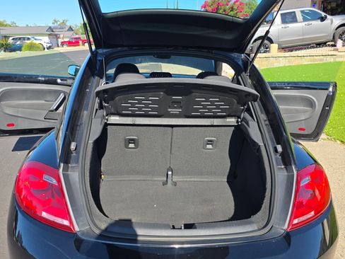 Used 2013 Volkswagen Beetle 2.0T FWD image 6
