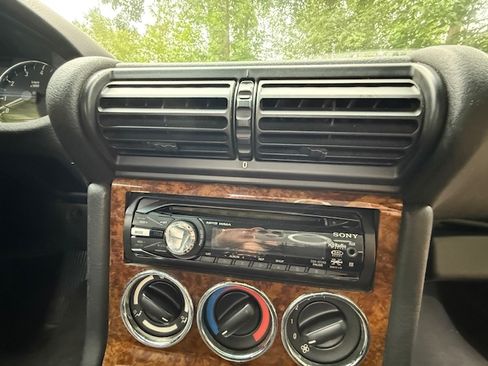 Used 2001 BMW Z3 3.0i image 24