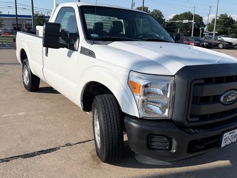Used 2015 Ford F250 XL RWD image 1