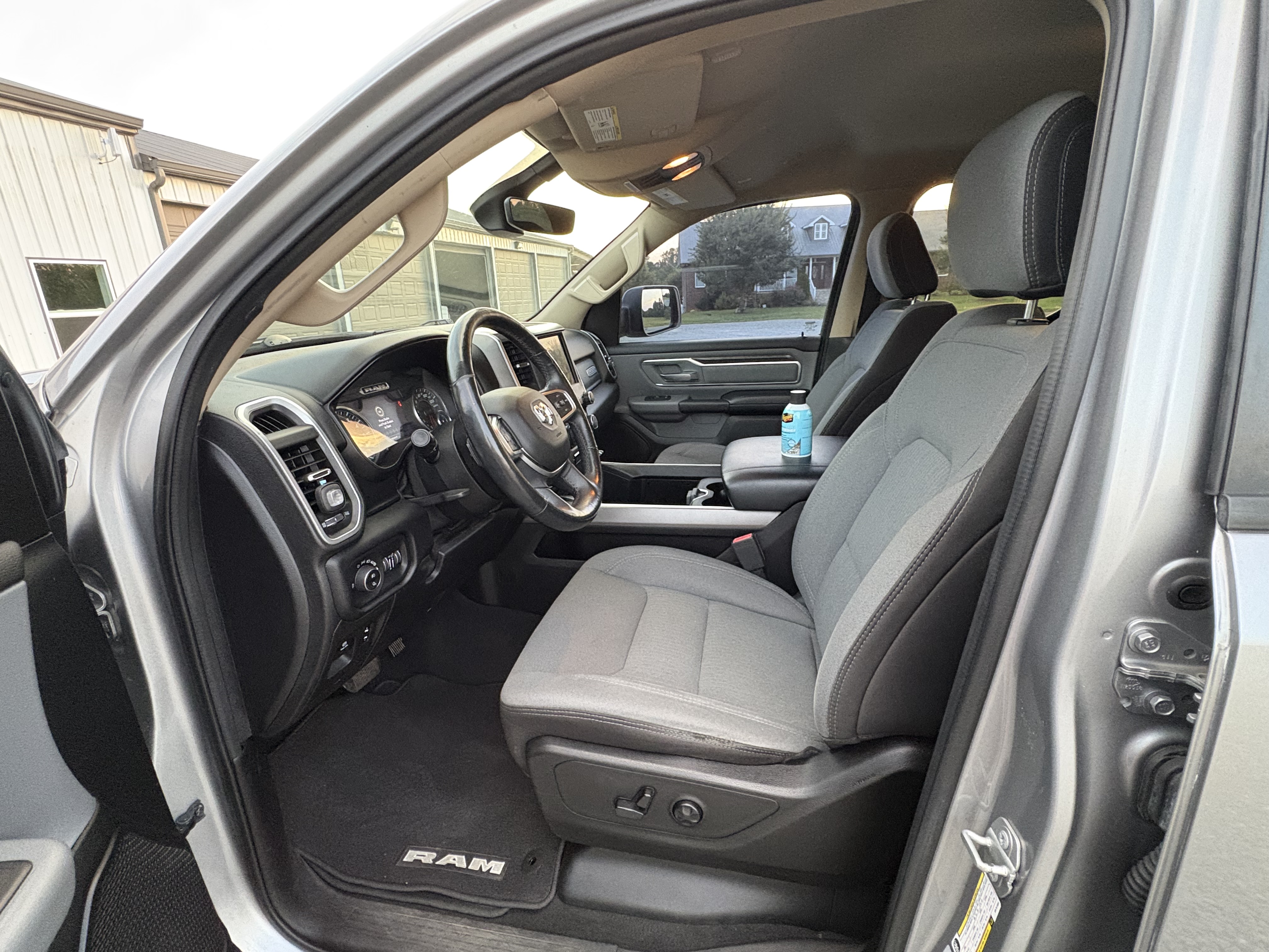Used 2019 RAM 1500 Big Horn AWD/4WD image 10