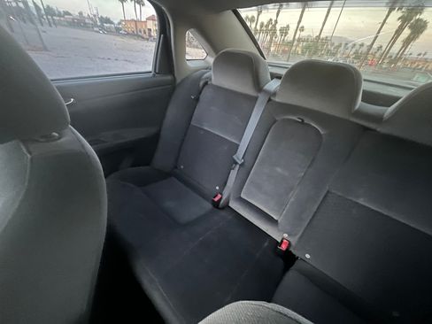 Used 2009 Chevrolet Impala LT FWD image 11
