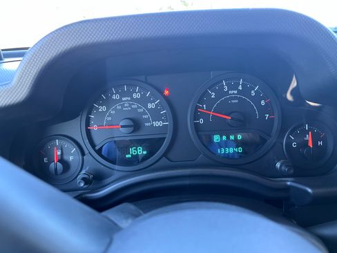 Used 2009 Jeep Wrangler Unlimited X image 17