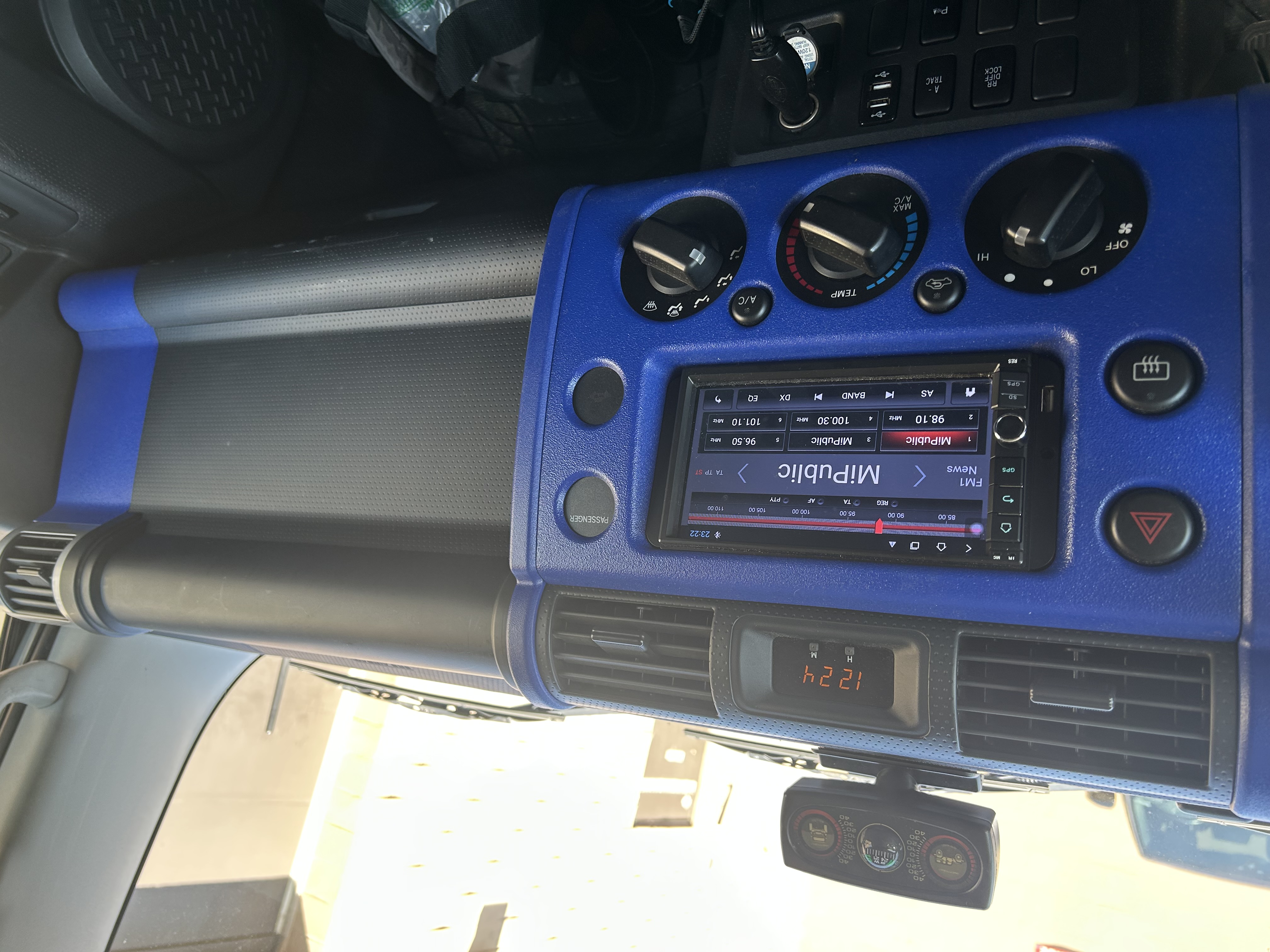 Used 2007 Toyota FJ Cruiser 4WD w/ Convenience Pkg image 5