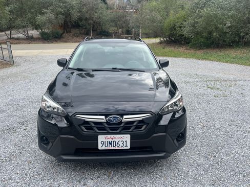 Used 2022 Subaru Crosstrek 2.0i image 2