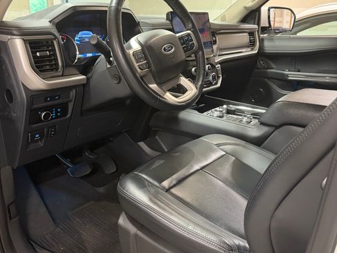 Used 2023 Ford Expedition Max XLT AWD/4WD image 9