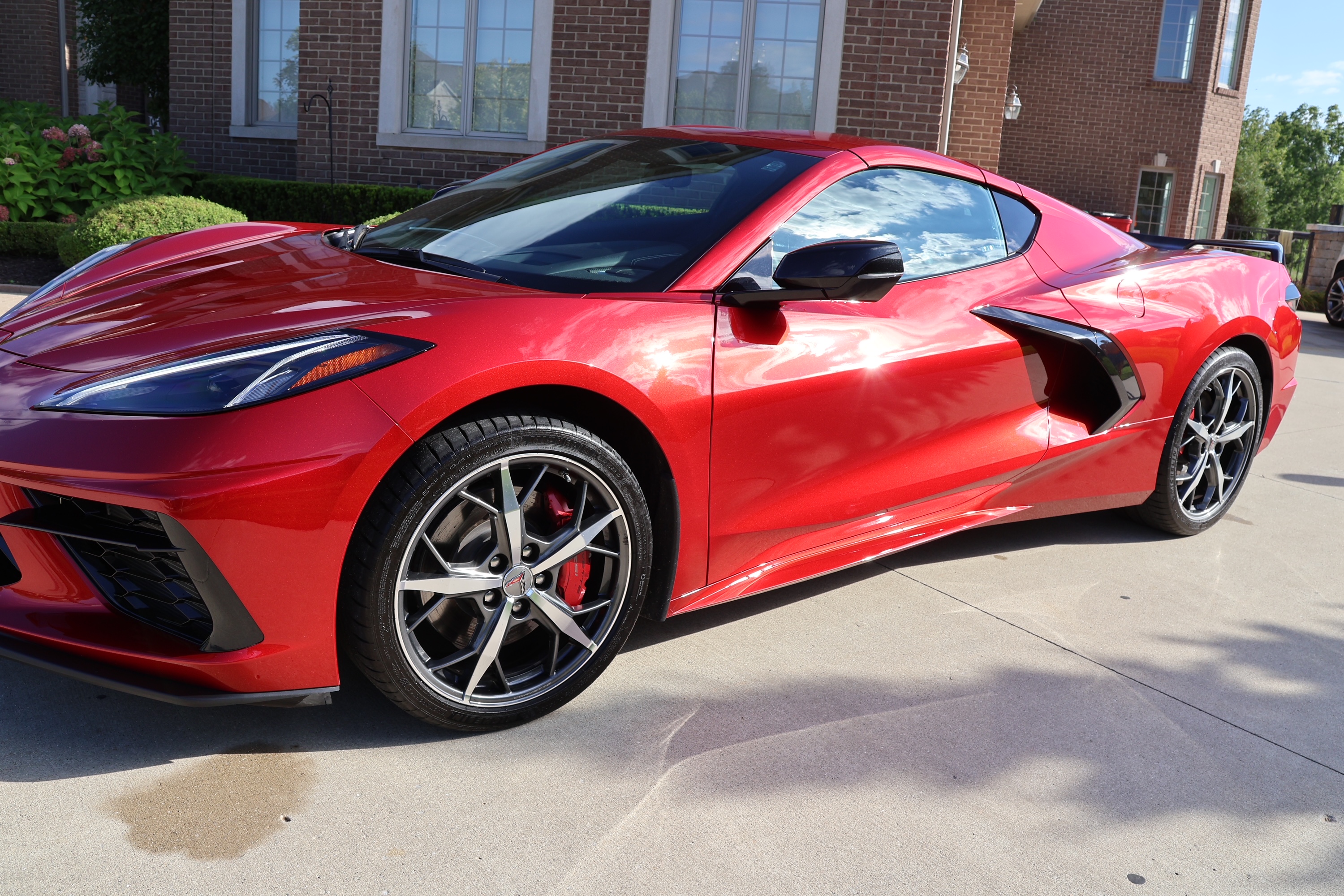 Used 2021 Chevrolet Corvette Stingray Preferred Cpe w/ Z51 Performance Package RWD image 9