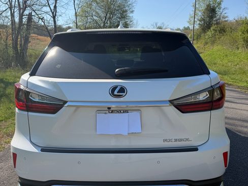 Used 2022 Lexus RX 350L Premium w/ Premium Package AWD/4WD image 4