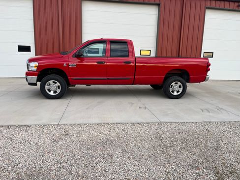Used 2007 Dodge Ram 2500 Truck SLT image 4