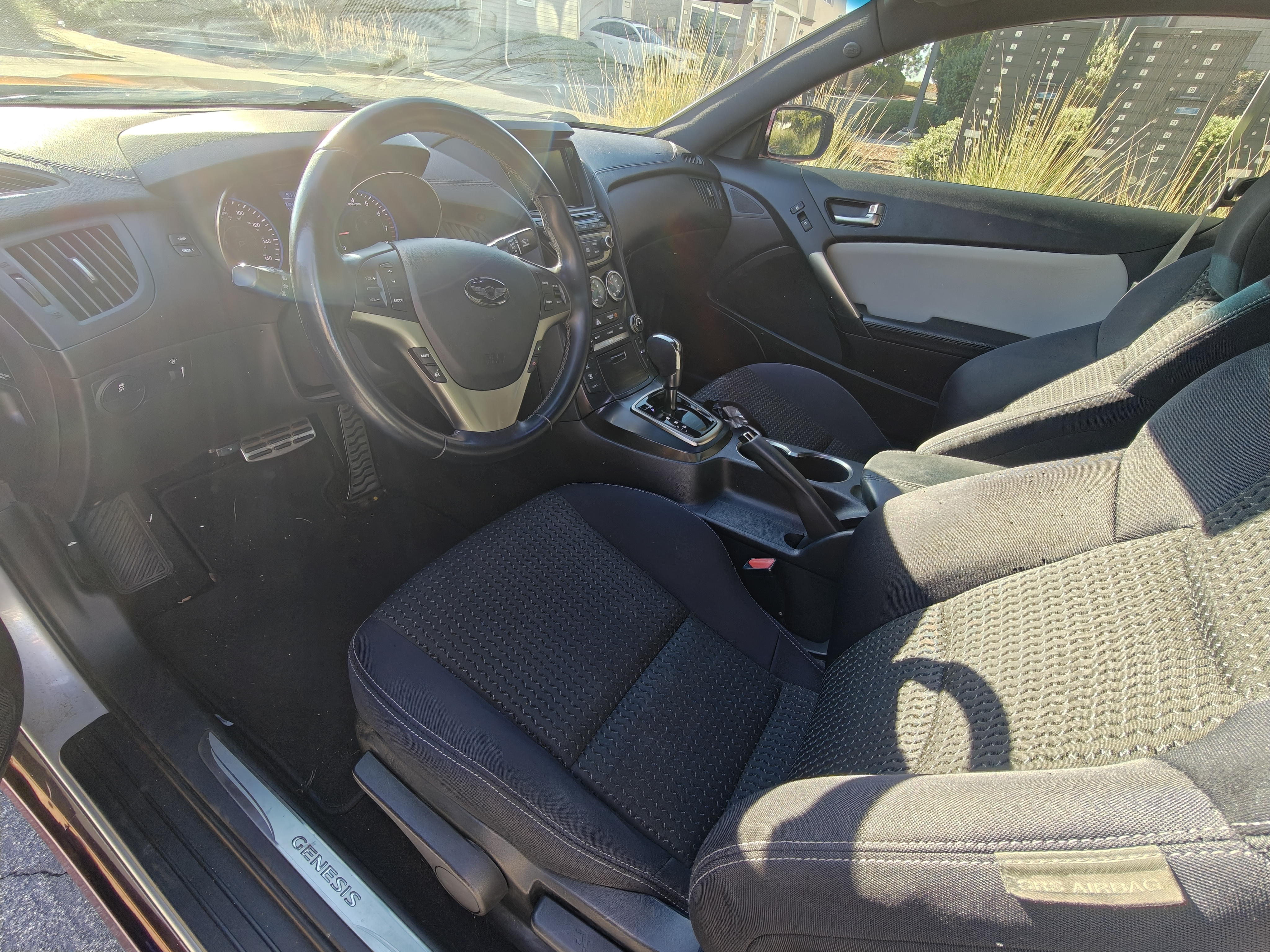 Used 2013 Hyundai Genesis 2.0T RWD image 27