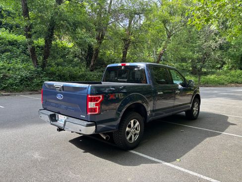 Used 2018 Ford F150 XLT w/ Equipment Group 302A Luxury AWD/4WD image 8