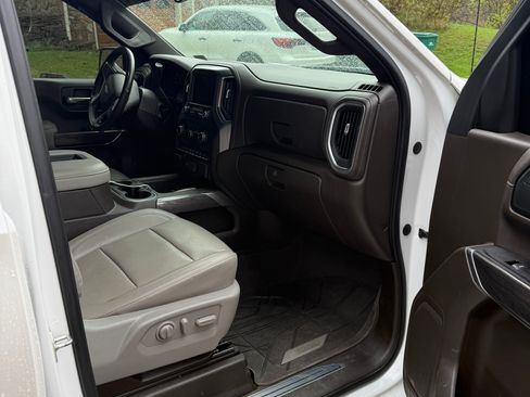 Used 2019 Chevrolet Silverado 1500 LTZ w/ LTZ Plus Package image 9