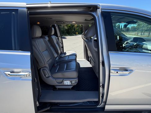 Used 2015 Honda Odyssey EX-L image 13