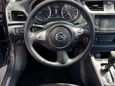 Used 2018 Nissan Sentra S w/ S Midnight Style Package FWD image 10