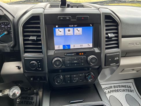 Used 2019 Ford F350 XLT w/ XLT Value Package image 5