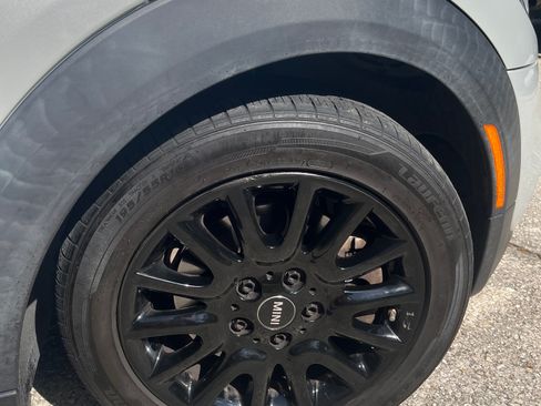 Used 2018 MINI Cooper S image 15