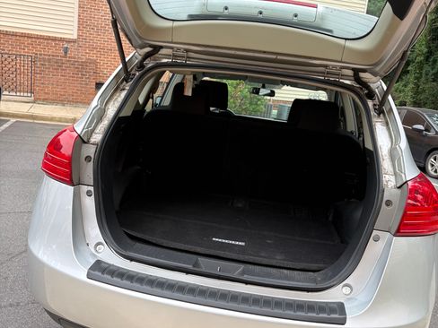 Used 2014 Nissan Rogue S w/ Convenience Package AWD/4WD image 10