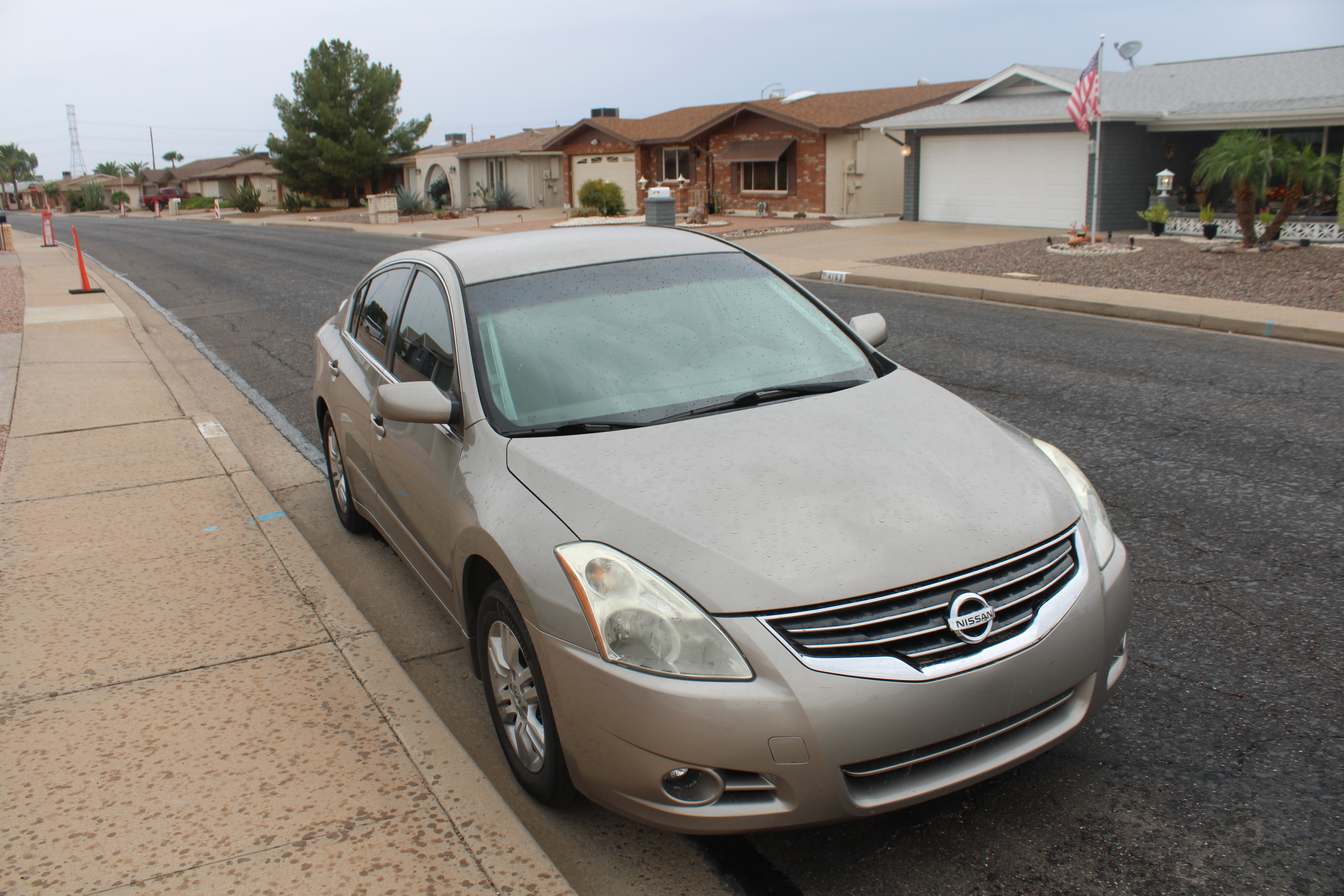 Used 2012 Nissan Altima 2.5 S w/ 20th Anniversary Pkg FWD image 2