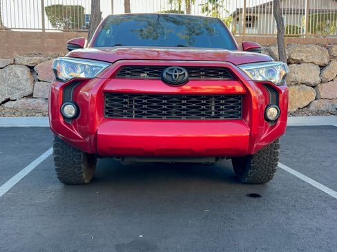 Used 2019 Toyota 4Runner SR5 image 4