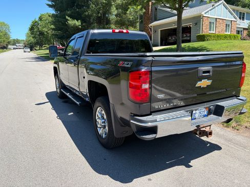 Used 2016 Chevrolet Silverado 2500 LT w/ LT Convenience Package AWD/4WD image 6