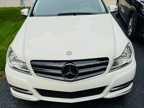 Used 2012 Mercedes-Benz C 300 4MATIC Sedan image 4