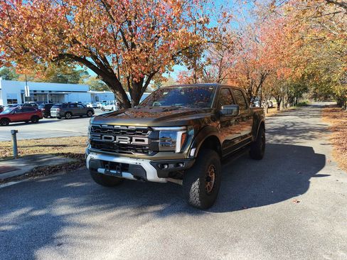 Used 2024 Ford F150 Raptor image 6