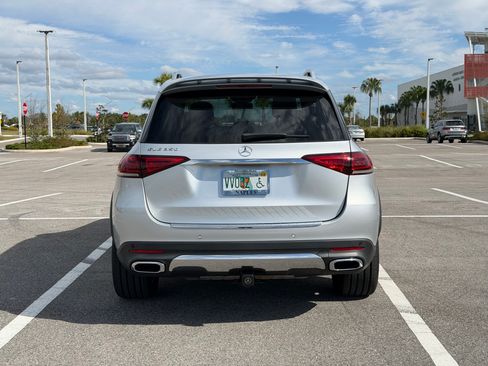 Used 2021 Mercedes-Benz GLE 350 image 4