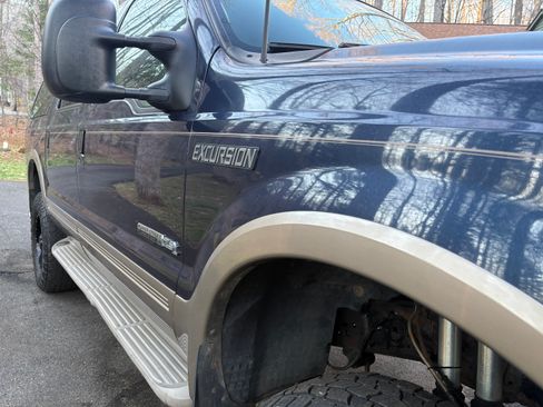 Used 2003 Ford Excursion Eddie Bauer image 4