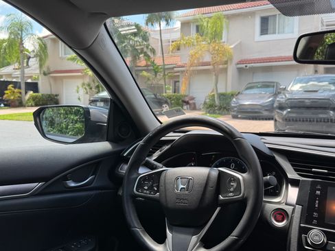 Used 2016 Honda Civic EX-L image 8