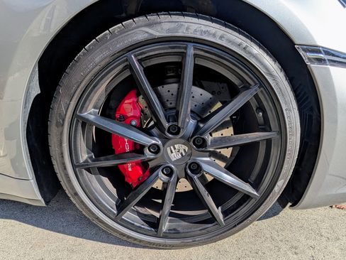 Used 2020 Porsche 911 Carrera S image 25