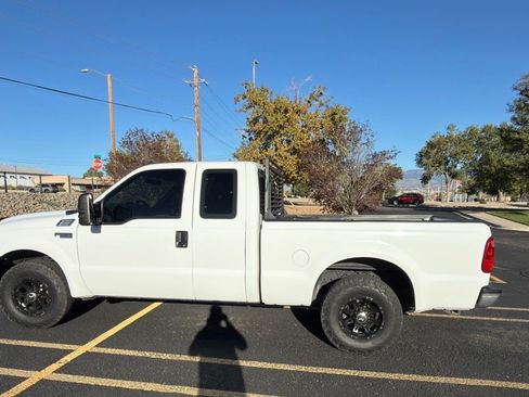 Used 1999 Ford F250 2WD SuperCab Super Duty image 5