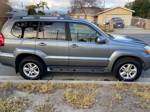 Used 2003 Lexus GX 470 image 10