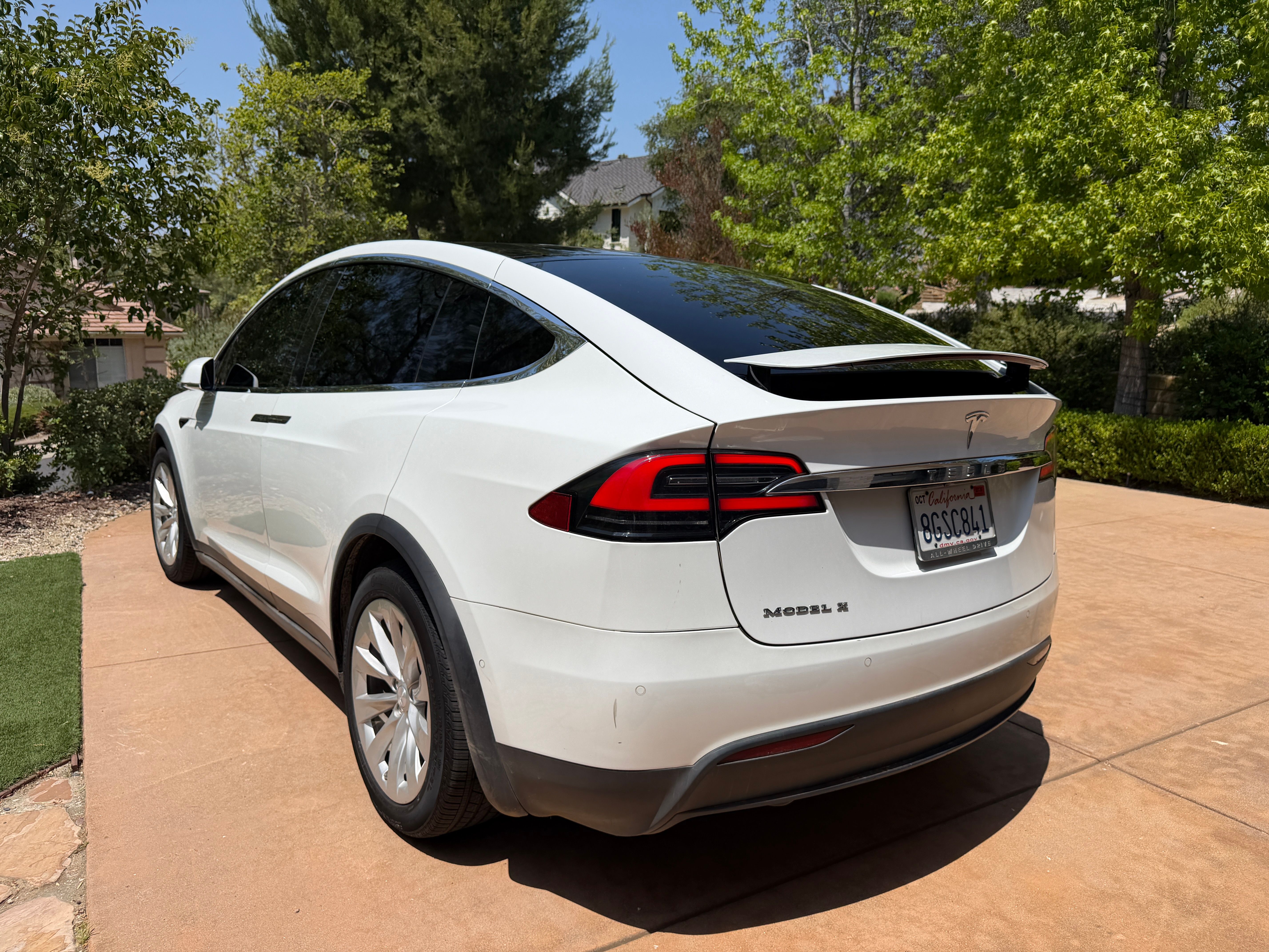 Used 2018 Tesla Model X 75D AWD/4WD image 6