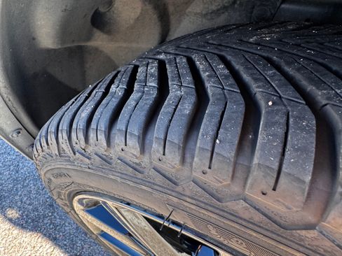 Used 2017 Ford Escape Titanium image 16