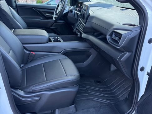 Used 2024 Chevrolet Silverado EV W/T AWD/4WD image 10