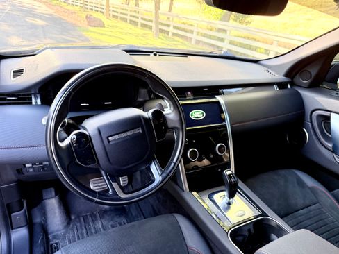 Used 2020 Land Rover Discovery Sport SE R-Dynamic AWD/4WD image 9