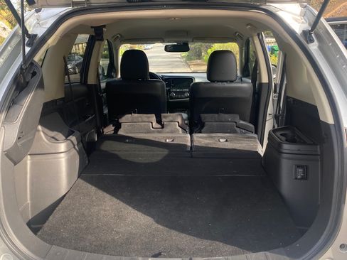 Used 2018 Mitsubishi Outlander SEL image 4