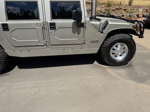 Used 2000 HUMMER H1 Wagon 4D image 13