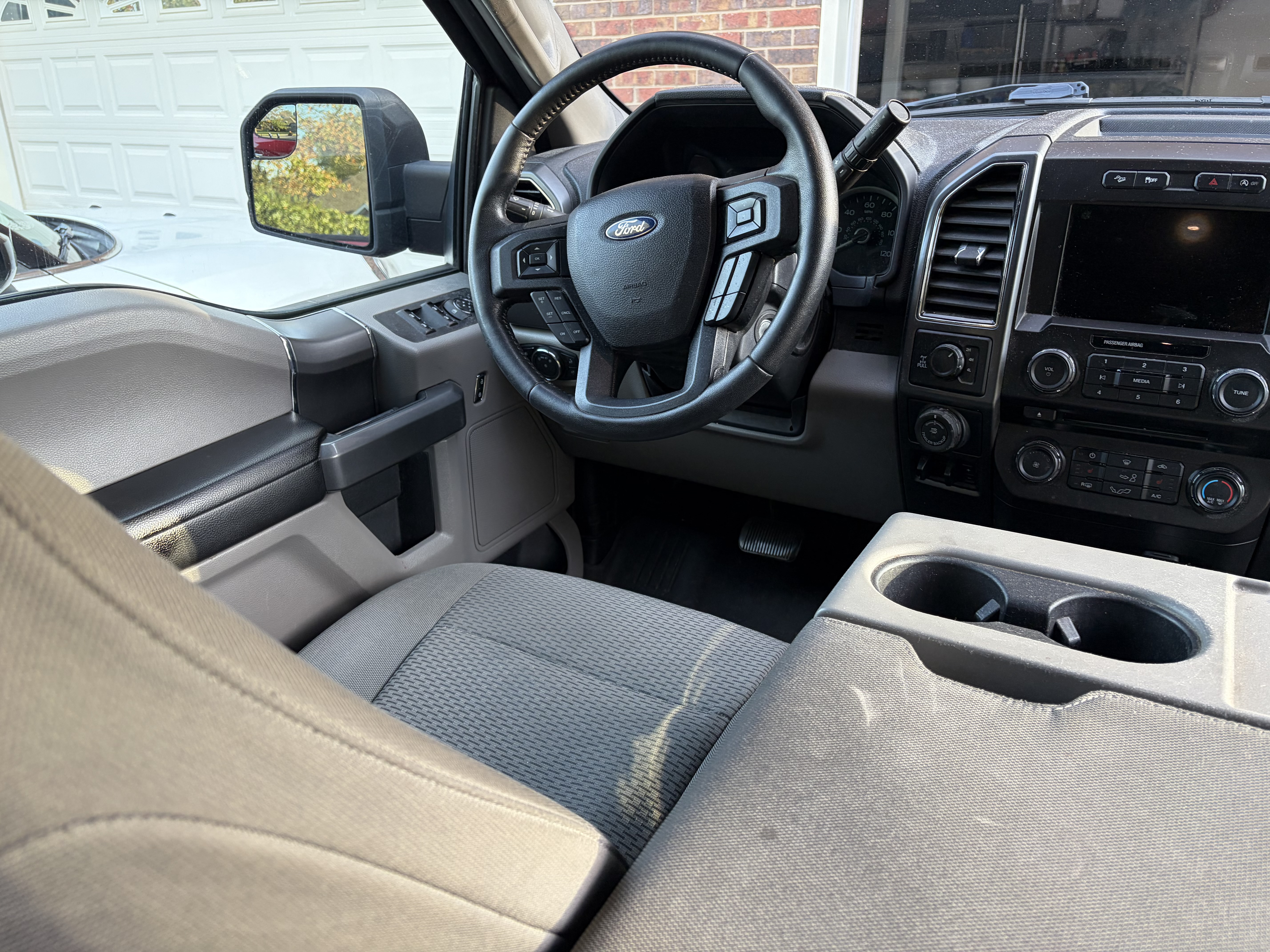 Used 2018 Ford F150 XLT w/ Equipment Group 302A Luxury AWD/4WD image 12